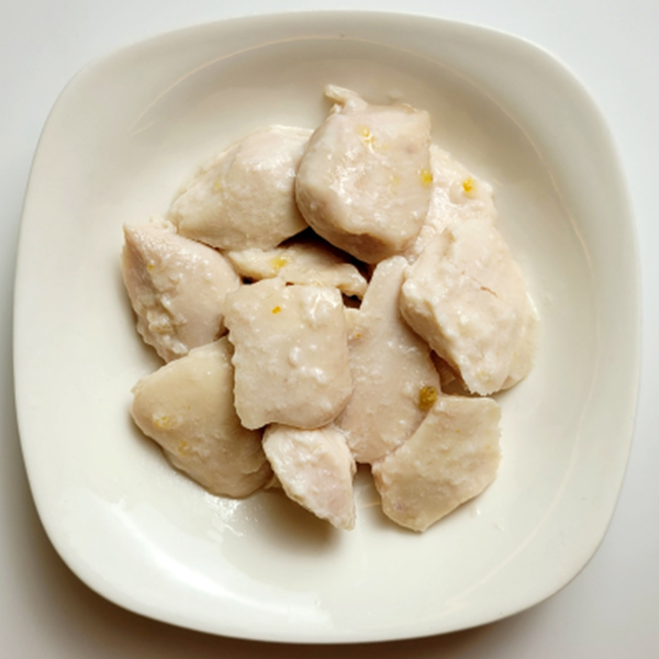 수비드림 샐러드용 드레싱 닭가슴살(유자)-섭취전상태